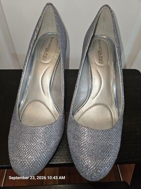 Bandolino Silver Sparkley Round-Toe Pumps